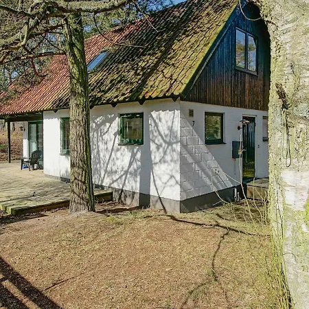 Vakantiehuis Three-bedroom Holiday In Nexo 2 Balke